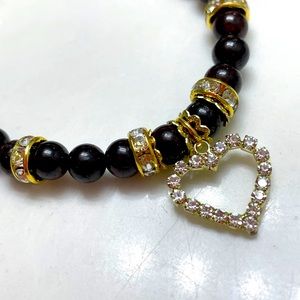 HAND CRAFTED Garnet crystal bracelet